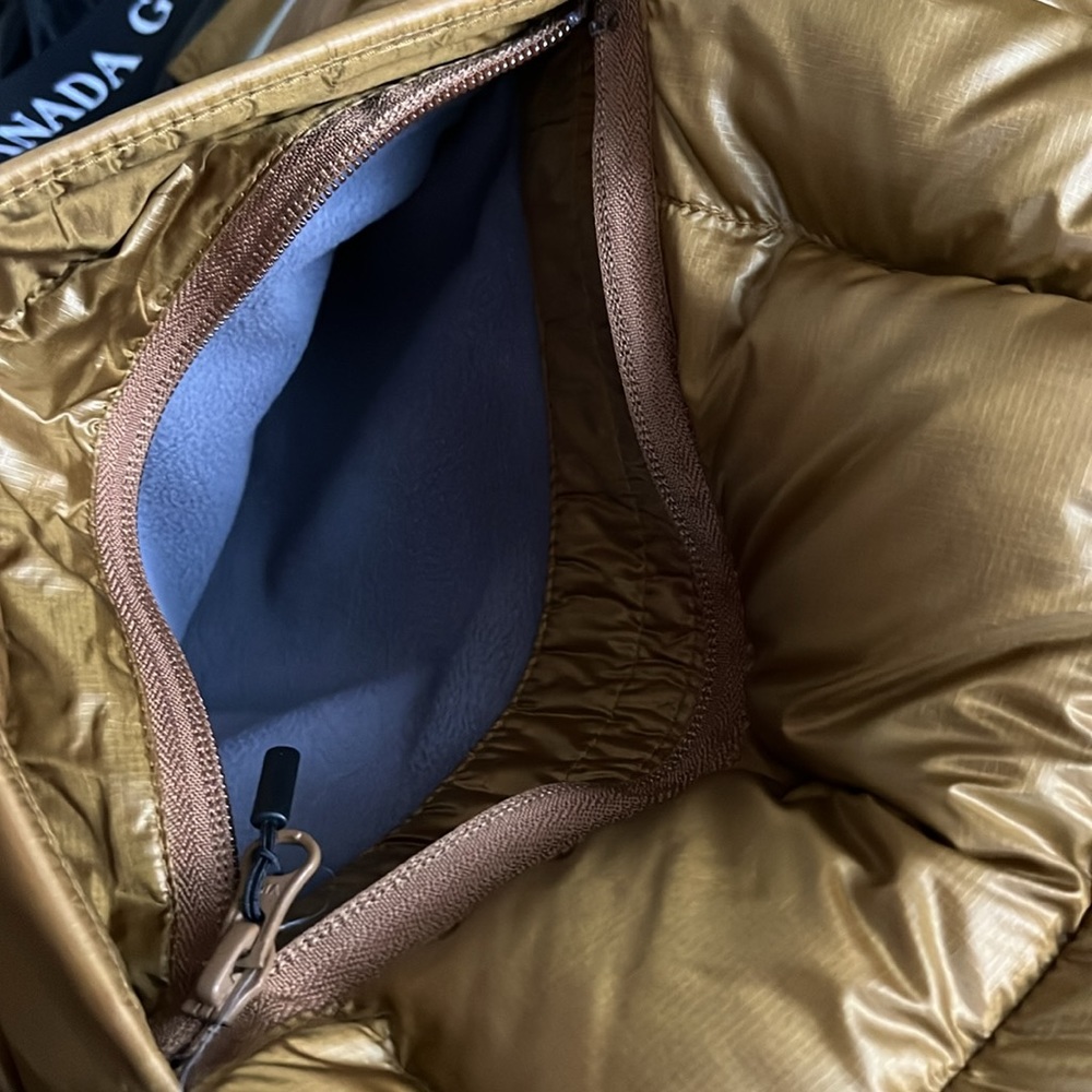 Canada Goose crofton power 750 fill puff jacket water resistant jacket, gold - Picture 14 of 16